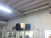 工場壁掛テレビ工事